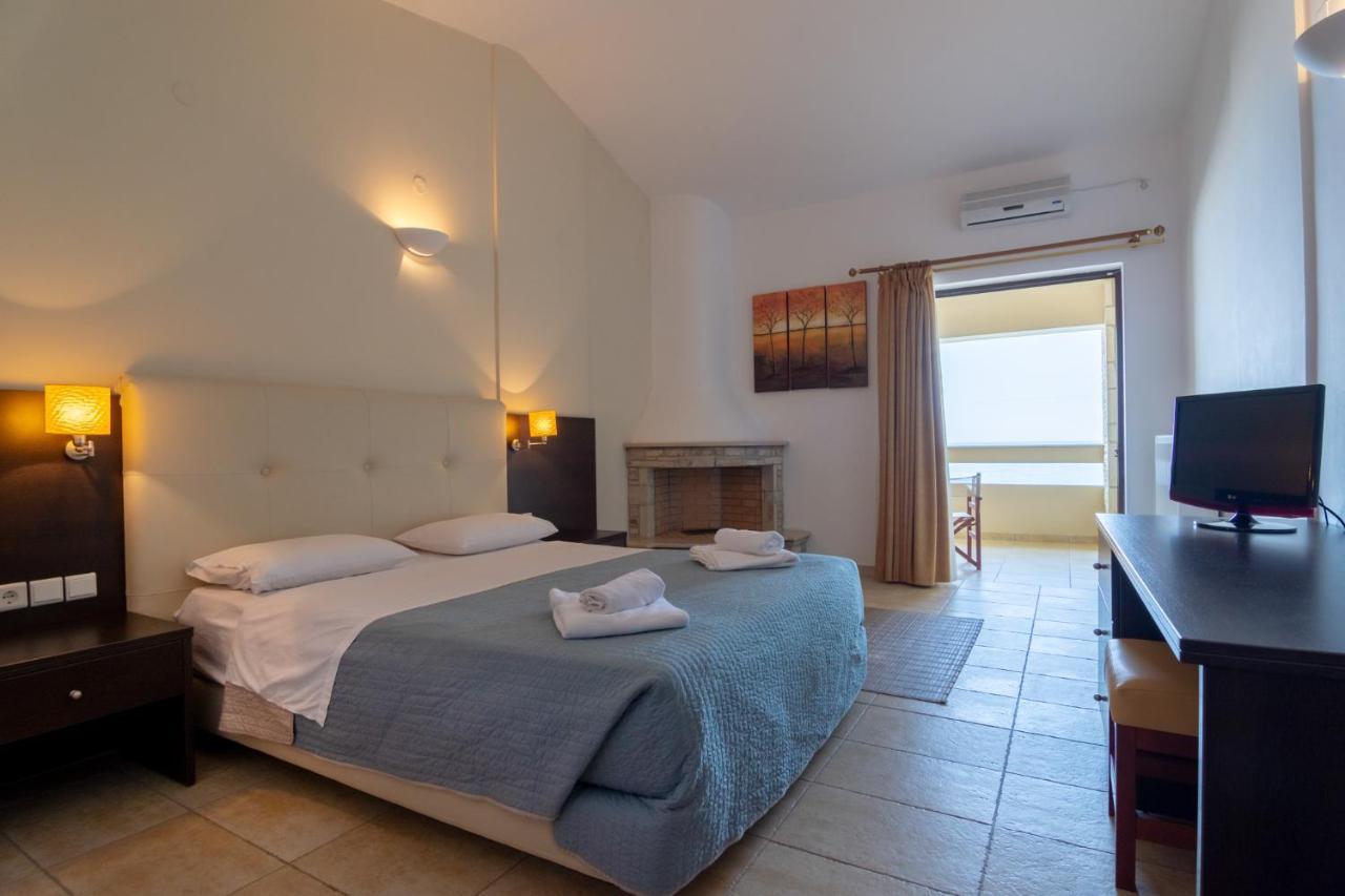 Casa Laios Hotel Paralia Chiliadou Eksteriør billede