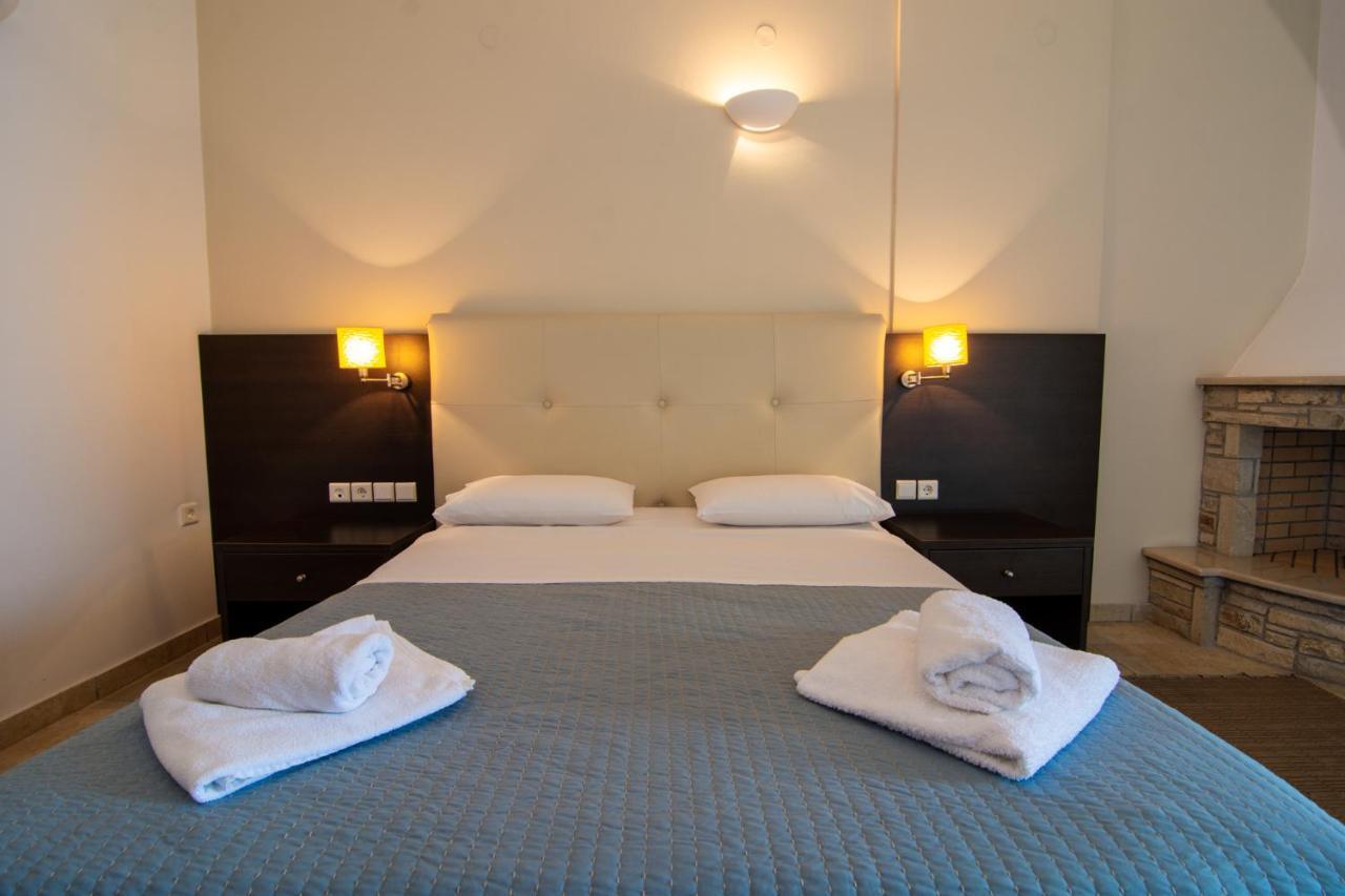 Casa Laios Hotel Paralia Chiliadou Eksteriør billede