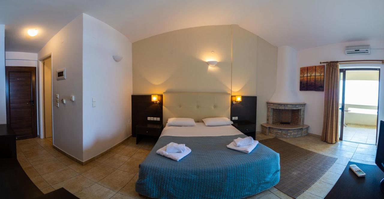 Casa Laios Hotel Paralia Chiliadou Eksteriør billede