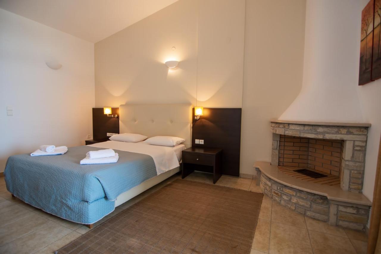 Casa Laios Hotel Paralia Chiliadou Eksteriør billede